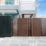 Super Townhouse Sector 4 Gomti Nagar Vistar