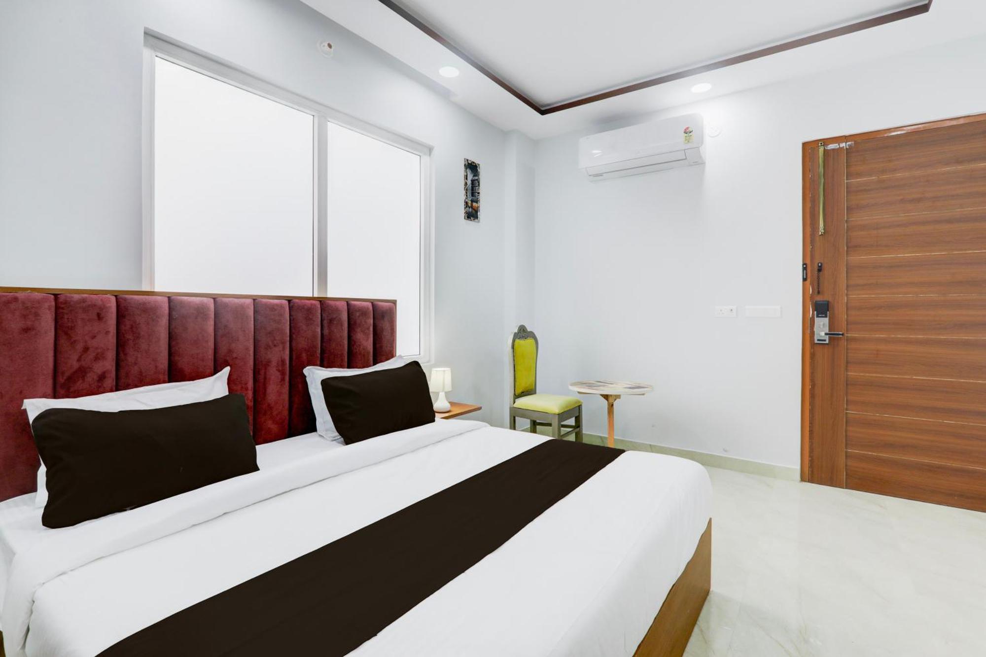 Super Townhouse Sector 4 Gomti Nagar Vistar