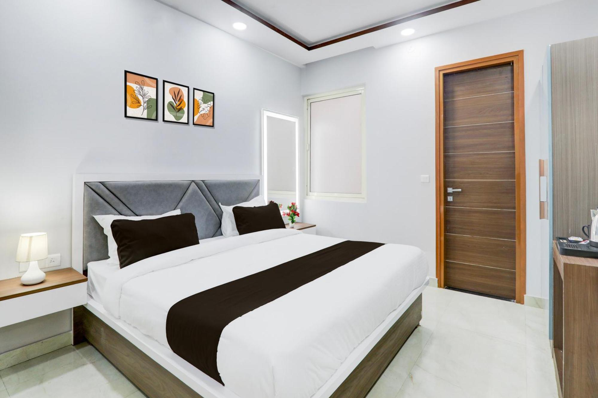 Super Townhouse Sector 4 Gomti Nagar Vistar Hotel *
