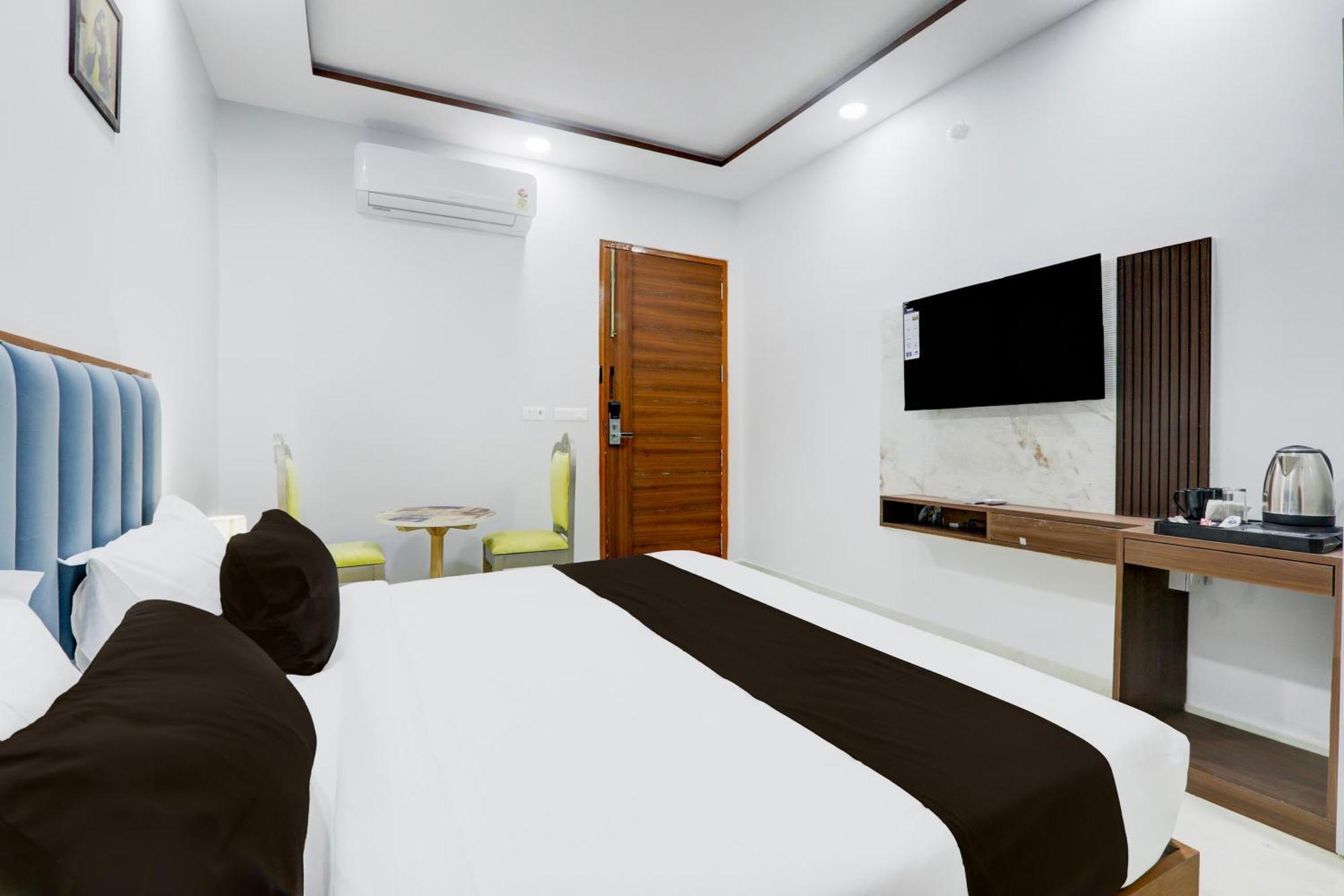 Super Townhouse Sector 4 Gomti Nagar Vistar *